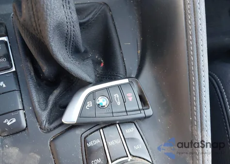 2019 BMW X1 xDrive28I z USA, uszkodzony, nr VIN WBXHT3C58K3H35397